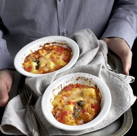 Baked gnocchi with tomato & basil sauce & buffalo mozzarella cheese (Gnocchi alla Sorrentina al forno)