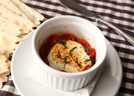 Baked goat cheese “Caprese”
