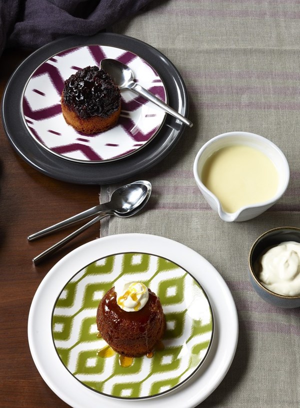 Baked golden syrup or jam puddings