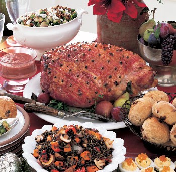 Baked ham with marmalade-horseradish glaze