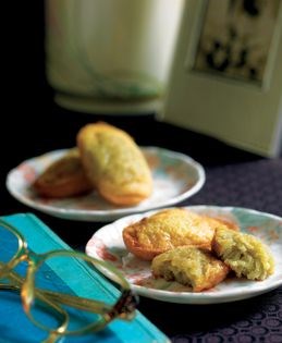 Baked honeycomb cake (Kueh ambon)
