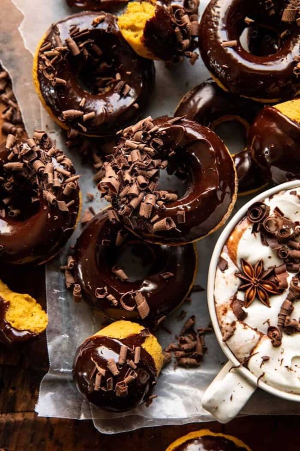 Baked hot chocolate doughnuts