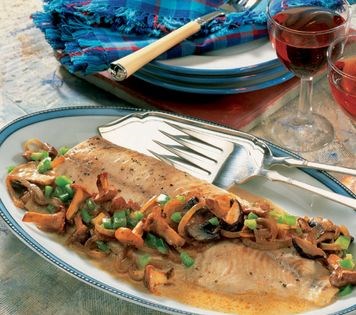 Baked Hungarian pike with wild mushrooms