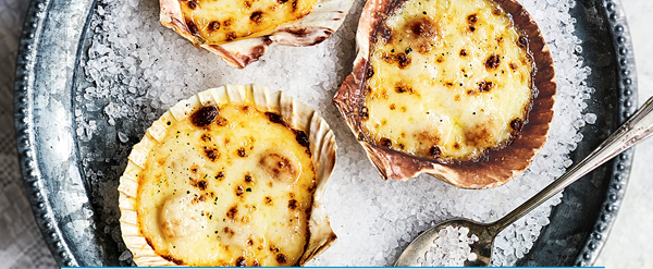 Baked-in-the-shell queenies