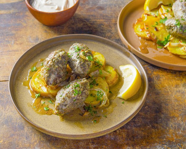 Baked kefta with tahini