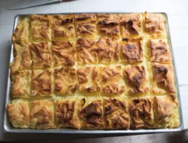 Baked layered pasta (Achma)