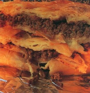 Baked layered pastries (Tepsi boregi)