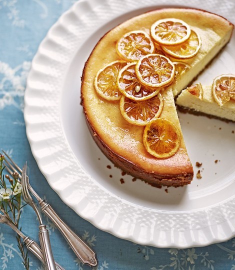 Baked lemon cheesecake
