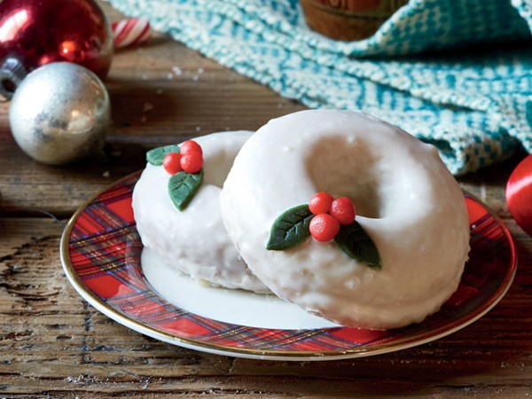 Baked marzipan donuts