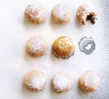 Baked mincemeat doughnuts