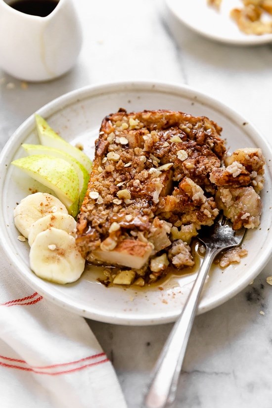 Baked oatmeal recipe with pears bananas and walnuts