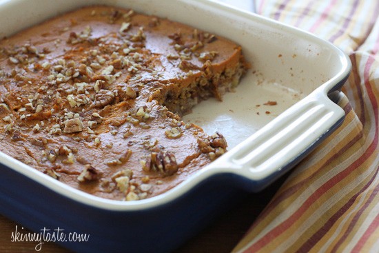 Baked oatmeal with pumpkin and bananas