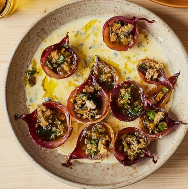 Baked onions, blue cheese and walnuts