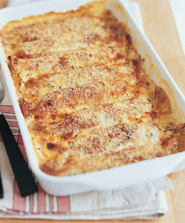 Baked pancakes with Gruyère