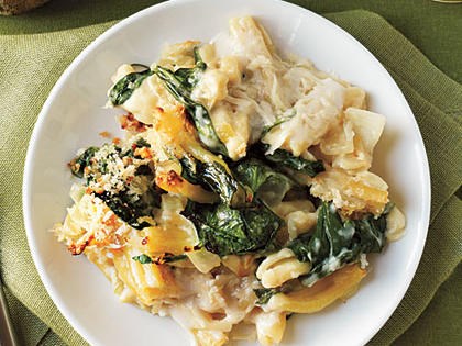 Baked pasta with spinach, lemon, and cheese