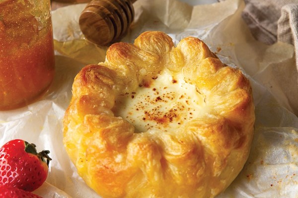 Baked pastry-wrapped cheese
