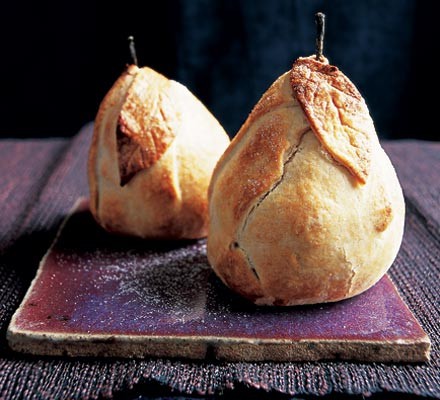 Baked pear dumplings