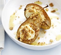 Baked pears with amaretti