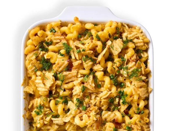 Baked pickle mac and cheese