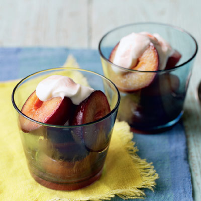 Baked plums with orange yogurt
