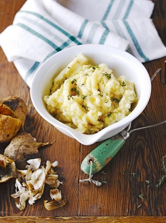 Baked potato, celeriac & garlic mash