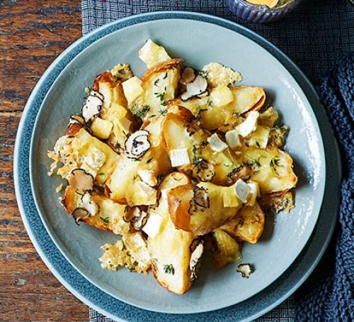 Baked potato skins with Brie & truffle