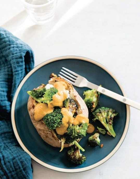 Baked potatoes, a dozen ways