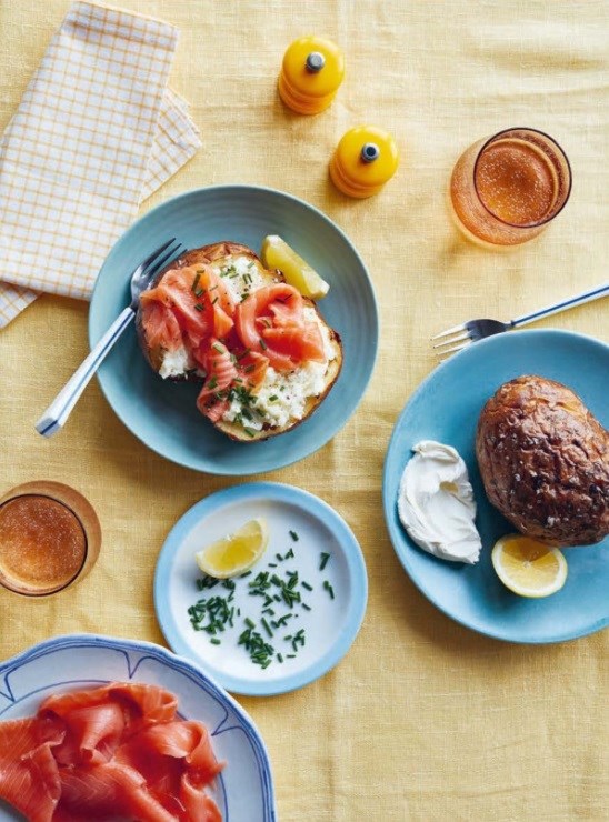 Baked potatoes with smoked salmon & cream cheese