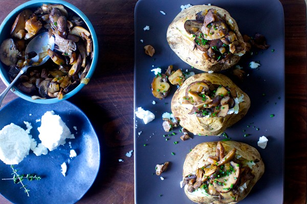 Baked potatoes with wild mushroom ragù