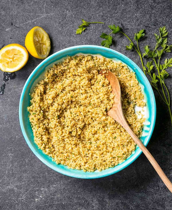 Baked quinoa with lemon and parsley