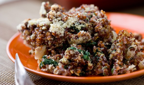 Baked quinoa with spinach and cheese