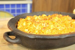 Baked rice with hearts of palm (Arroz con palmitos)