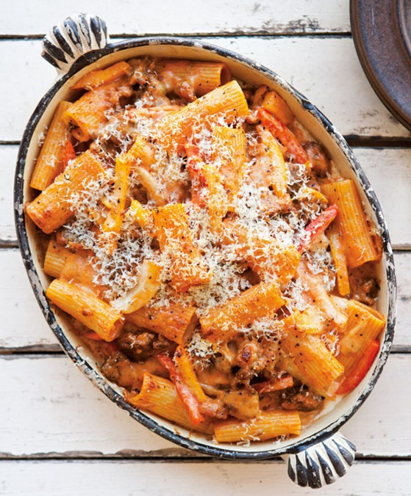Baked rigatoni with fennel, sausage & peperonata 