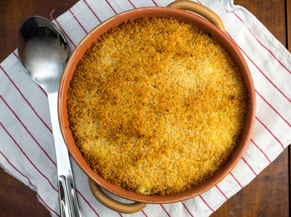 Baked saffron risotto with mozzarella and crispy topping