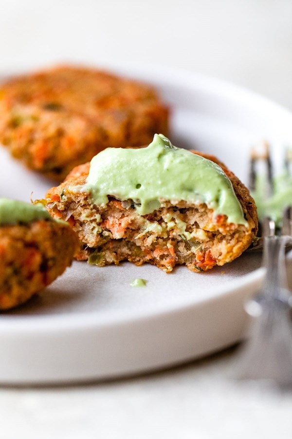 Baked salmon cakes