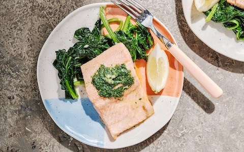 Baked salmon fillets with herb and vermouth butter