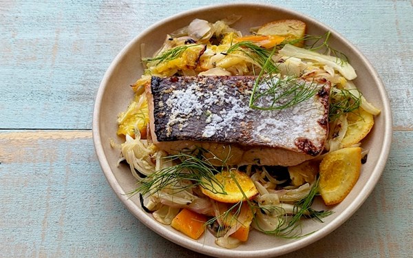 Baked salmon with fennel & orange