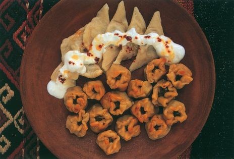 Baked savoury noodles (Manti)