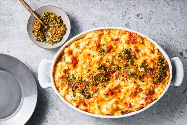 Baked shells with gremolata breadcrumbs