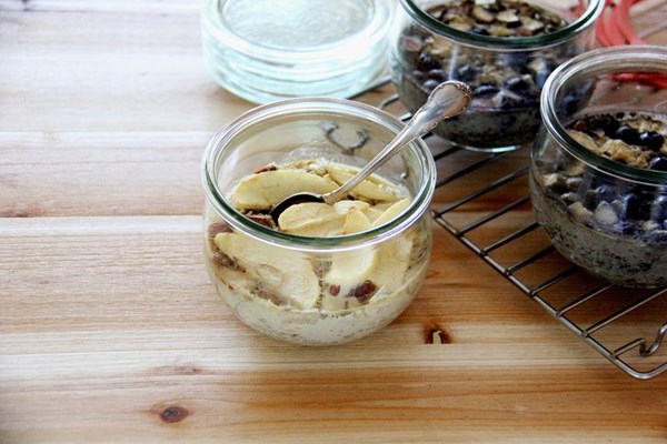 Baked steel cut oatmeal with almonds and almond milk