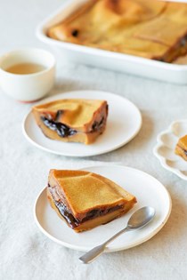 Baked sticky rice cake with red bean paste (Nian gao)