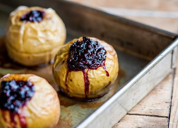 Baked stuffed apples