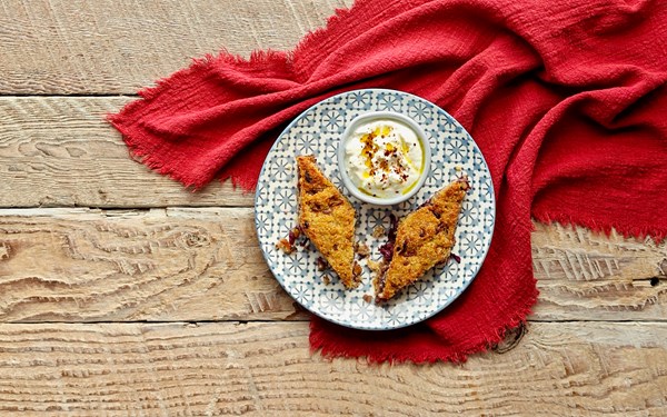 Baked vegetarian kibbeh (Kibbeh lakteen bil sanieh) 