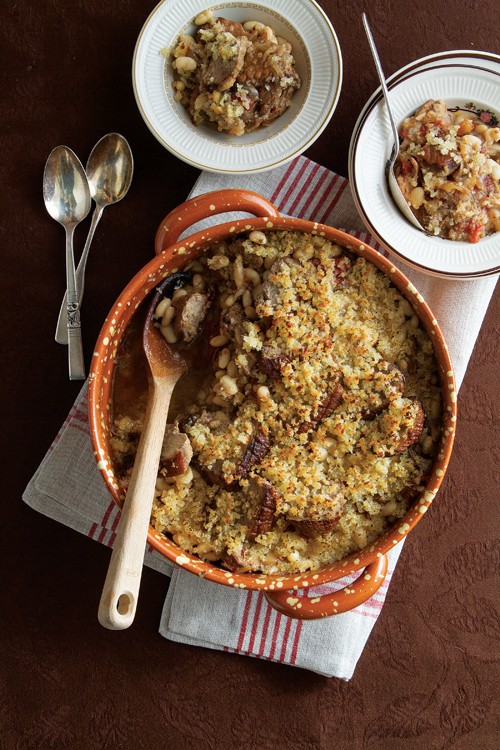 Baked white bean and duck casserole (Cassoulet au canard)