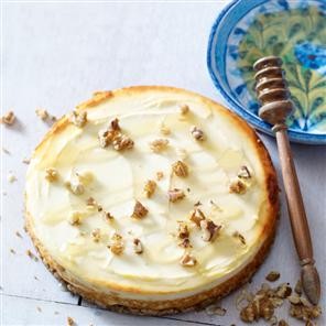 Baked yogurt cheesecake