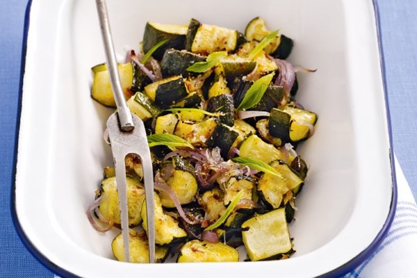 Baked zucchini with lemon and mint