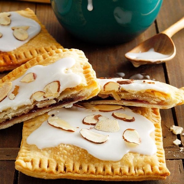 Bakewell pie tarts