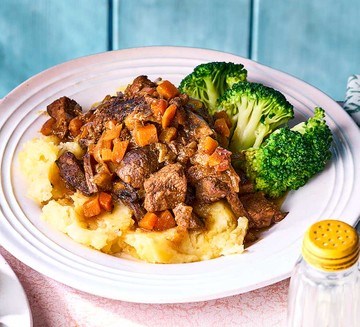 Balsamic beef stew with veggie mash