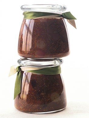 Balsamic fig chutney with roasted grapes
