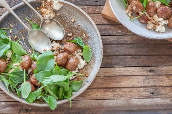 Balsamic meatballs with ricotta